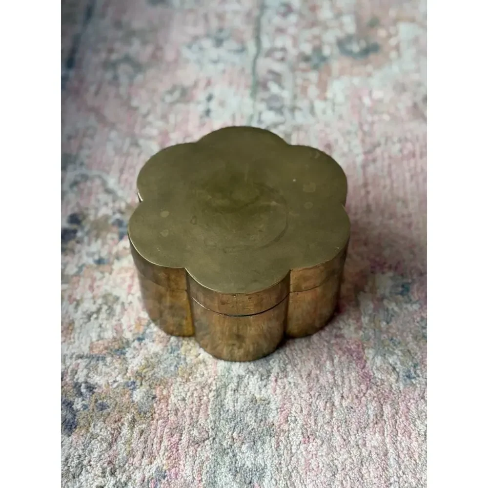 VTG 1950s MCM Brass Flower shaped Decorative Trinket Box Vintage Solid Brass